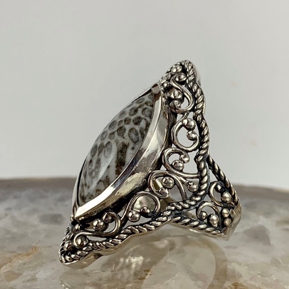 Natural Black Coral Ring In Stamped 925 Sterling Silver  Size 5 - Picture 5 of 5